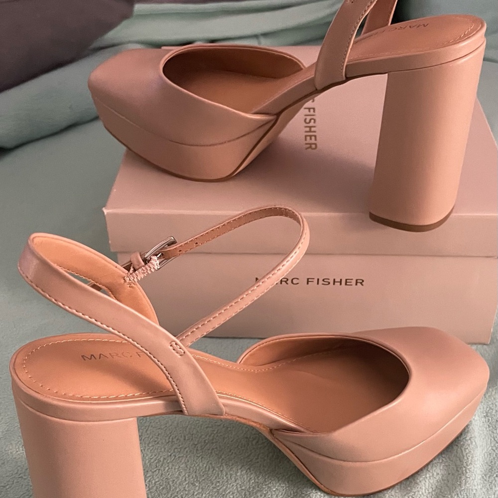 Marc Fisher mfNazira Natural Light Platform heels Sz 8 Brand New